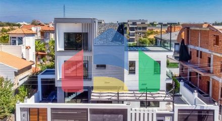 Вилла планировки 6+1 в районе Дошемеалты - Анталия