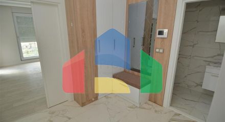 Будівля, що має 4 квартири в районі Дошемеалти-Анталія