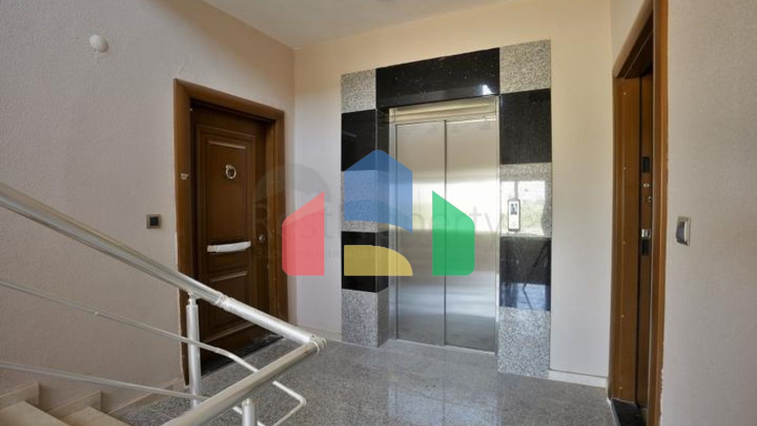 Готові квартири 2 + 1 в комплексі в районі Дошемеальти Анталья