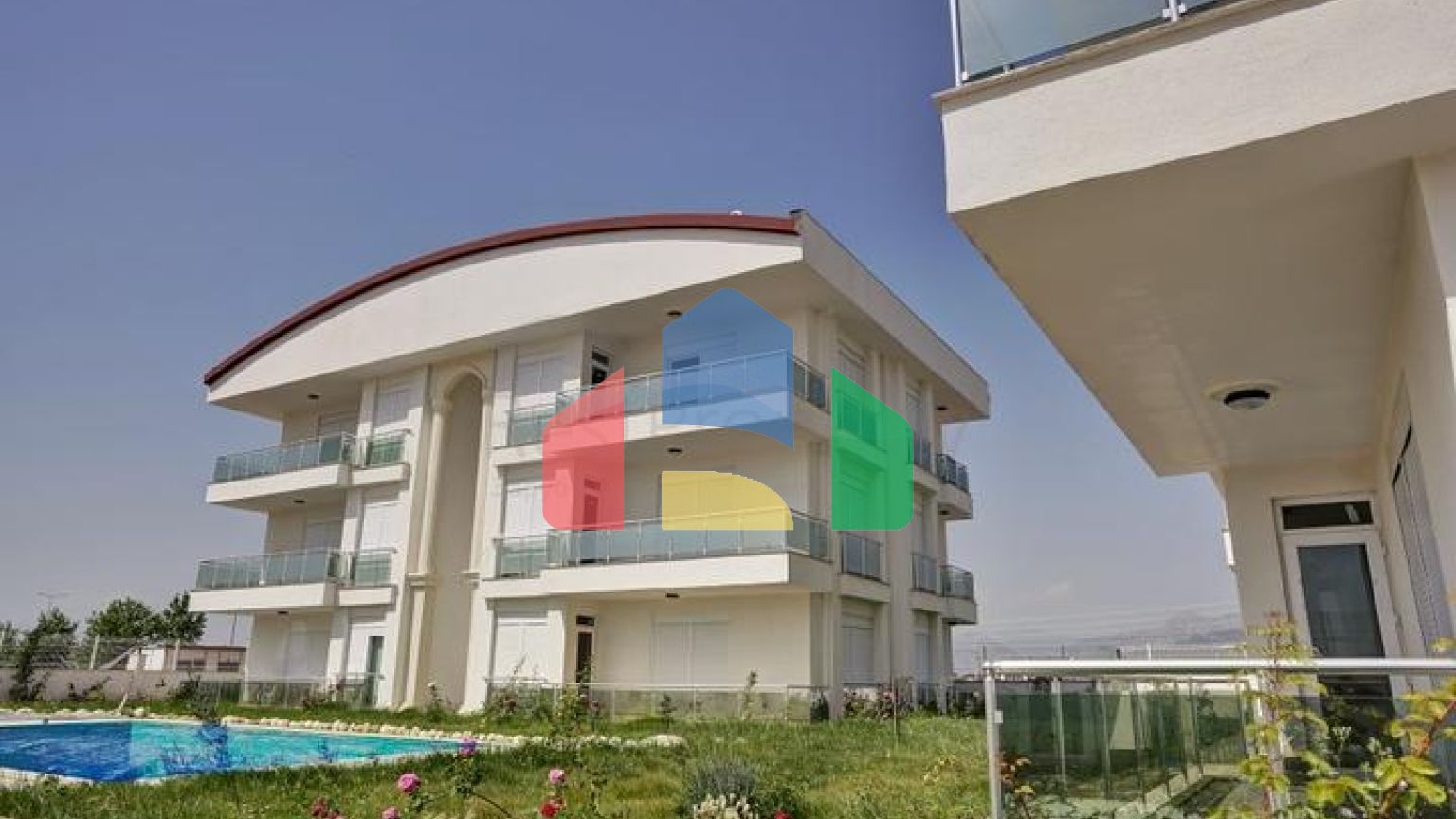 Готові квартири 2 + 1 в комплексі в районі Дошемеальти Анталья