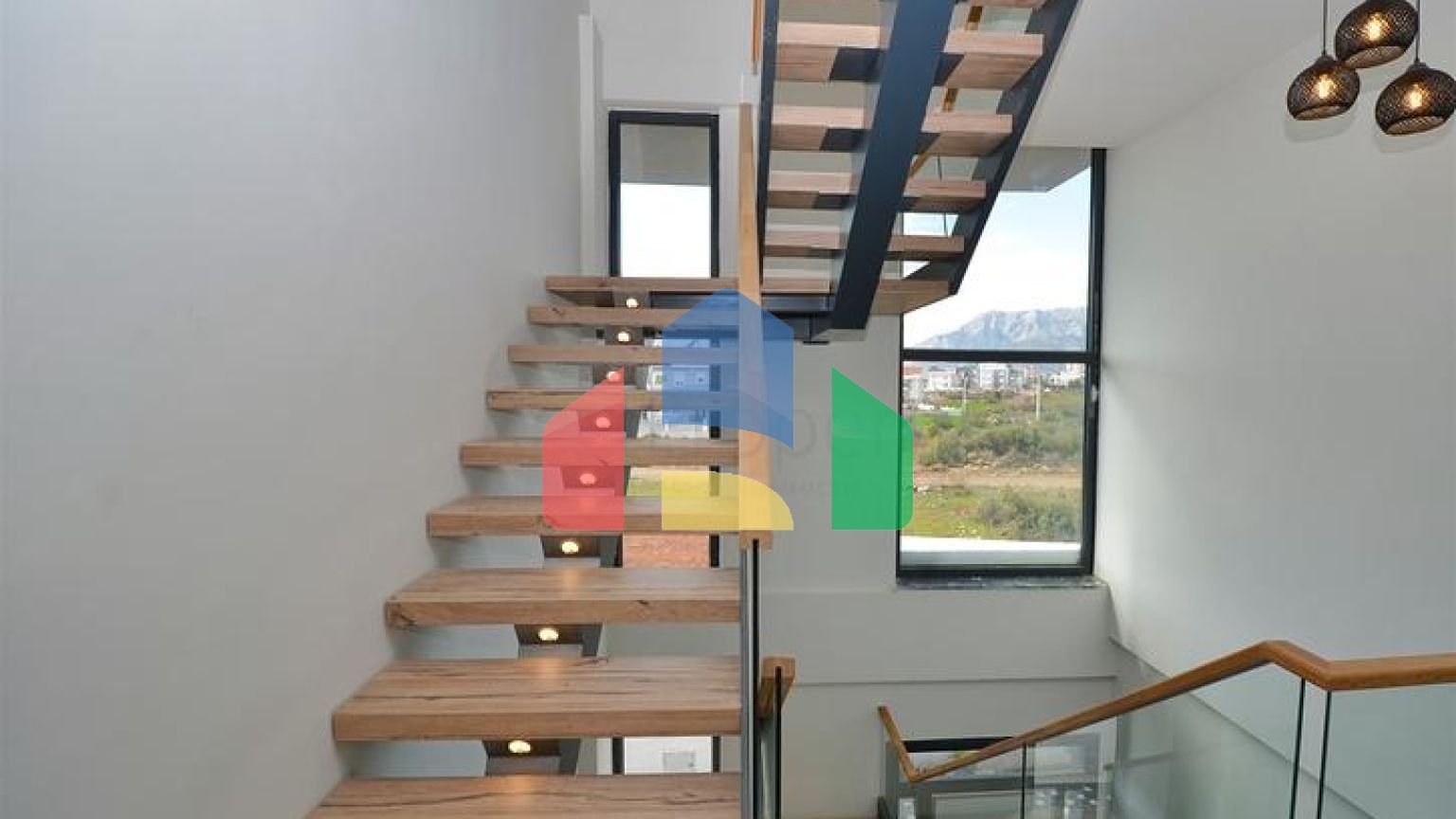 Вілла планування 7 + 2 в районі Дошемеалти - Анталія