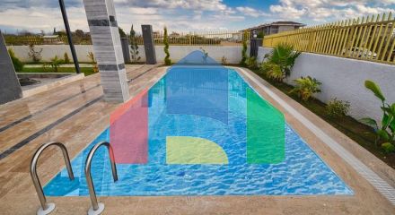 Вілла планування 7 + 2 в районі Дошемеалти - Анталія