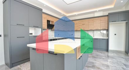 Вілла планування 7 + 2 в районі Дошемеалти - Анталія