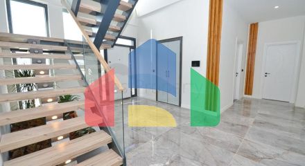 Вілла планування 7 + 2 в районі Дошемеалти - Анталія