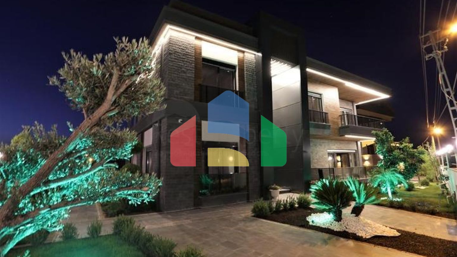 Вілла планування 5 + 1 в районі Дошемеалти - Анталія