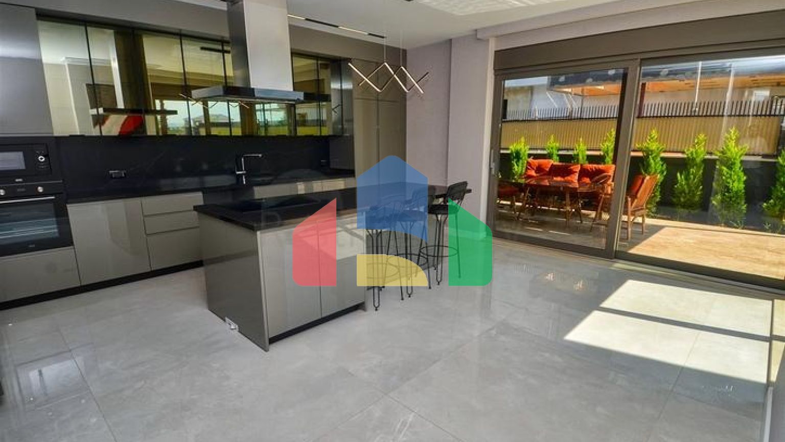 Новая элитная вилла планировки 5+1 в районе Дошемеалты - Анталия