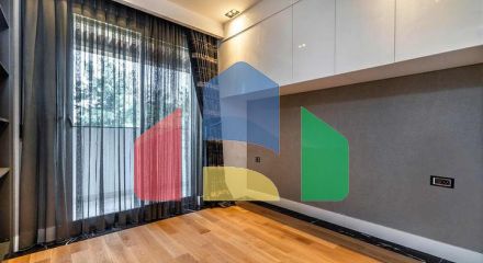 Простора вілла планування 6 + 1 в районі Дошемеалти - Анталія