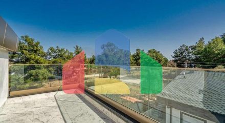 Простора вілла планування 6 + 1 в районі Дошемеалти - Анталія