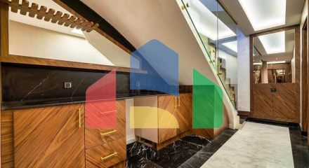 Простора вілла планування 6 + 1 в районі Дошемеалти - Анталія