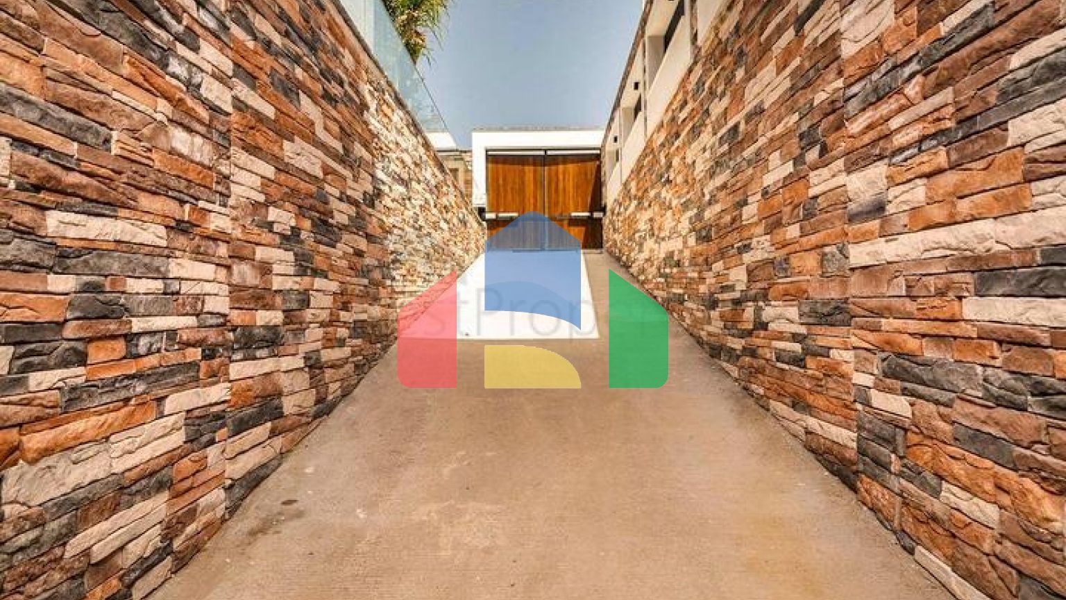 Простора вілла планування 6 + 1 в районі Дошемеалти - Анталія