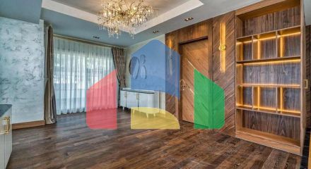 Простора вілла планування 6 + 1 в районі Дошемеалти - Анталія