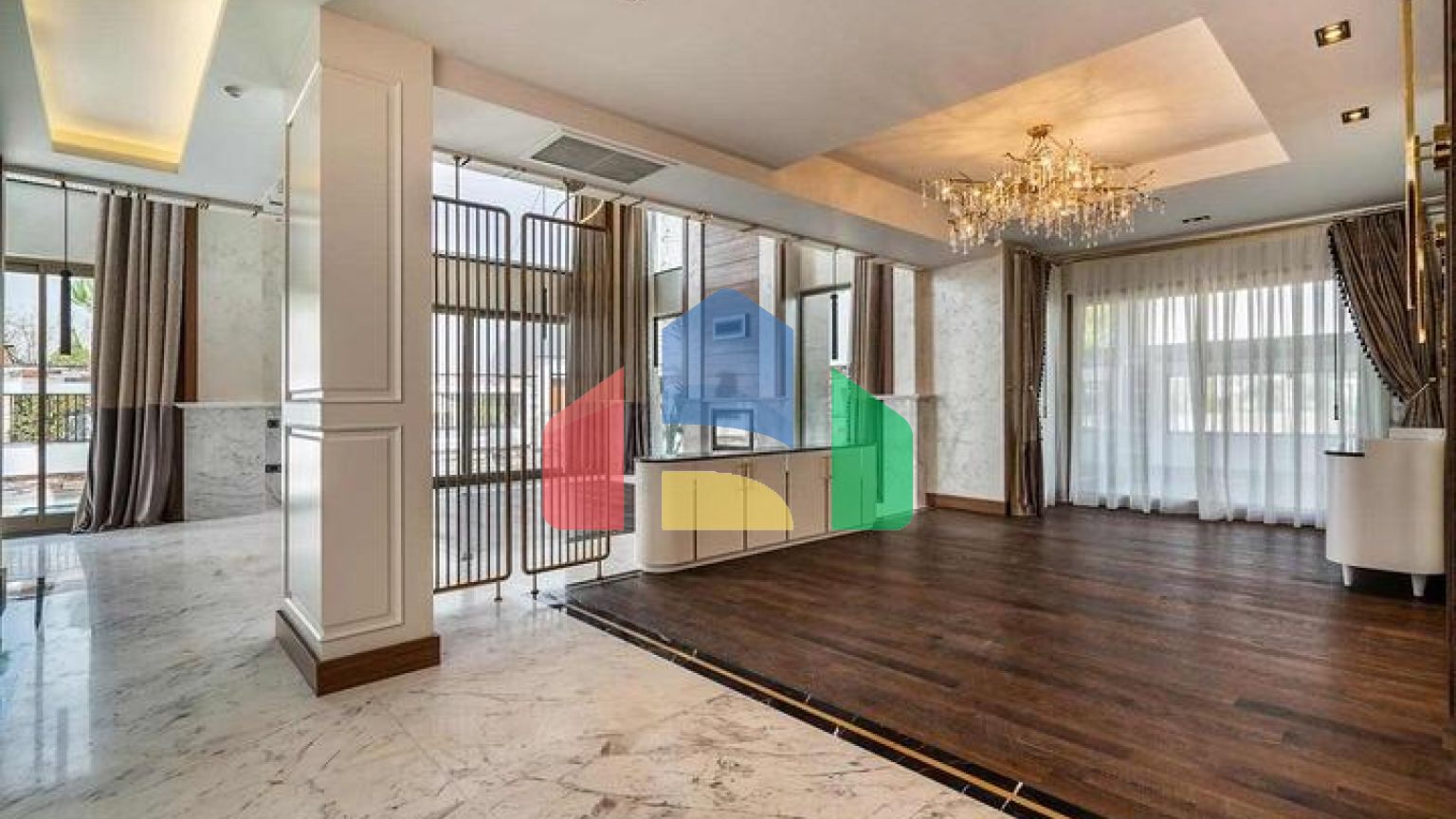 Простора вілла планування 6 + 1 в районі Дошемеалти - Анталія