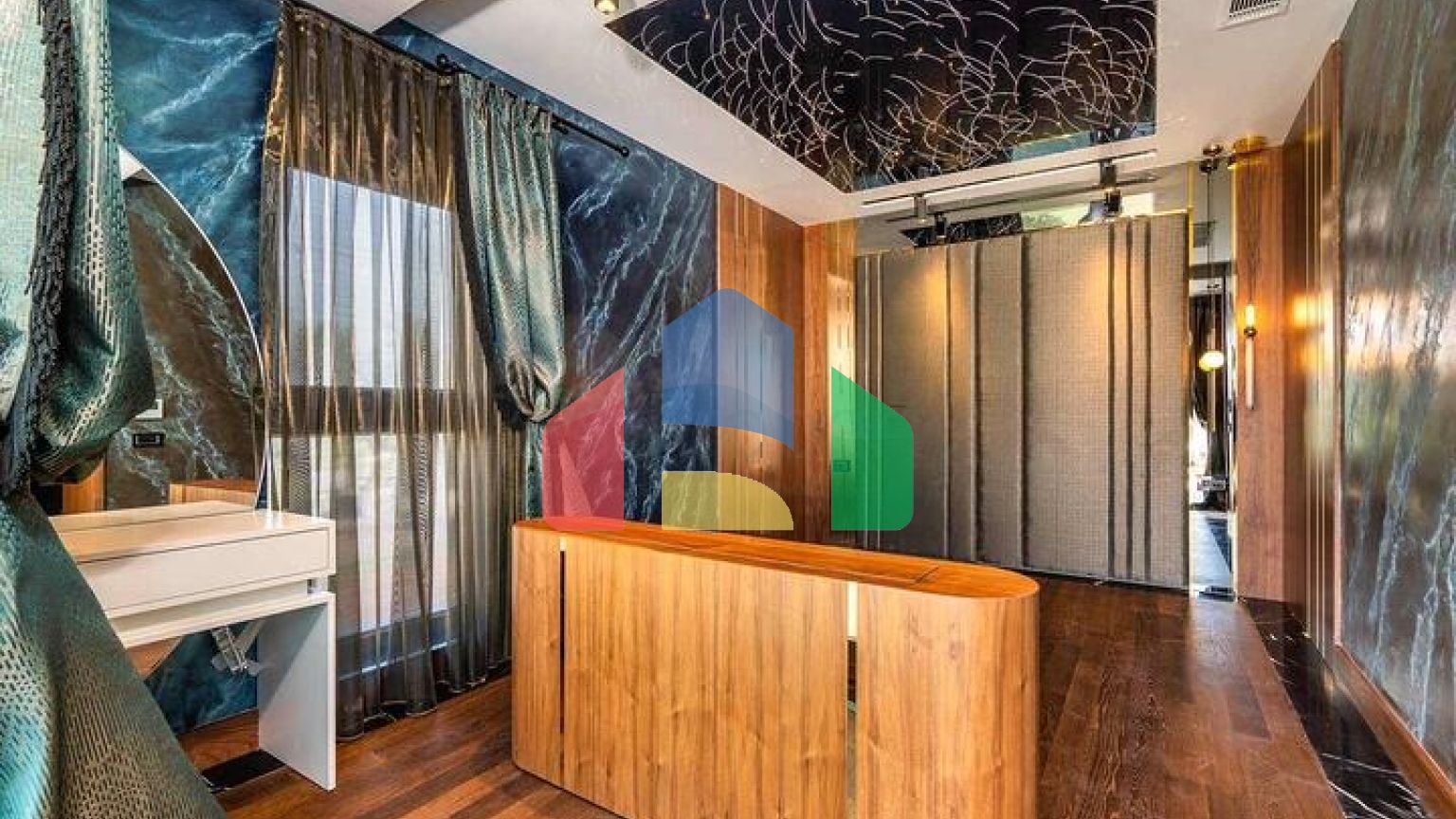 Простора вілла планування 6 + 1 в районі Дошемеалти - Анталія