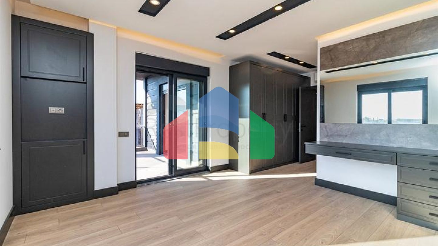 Вілли планування 4 + 1 в районі Дошемеалти - Анталія