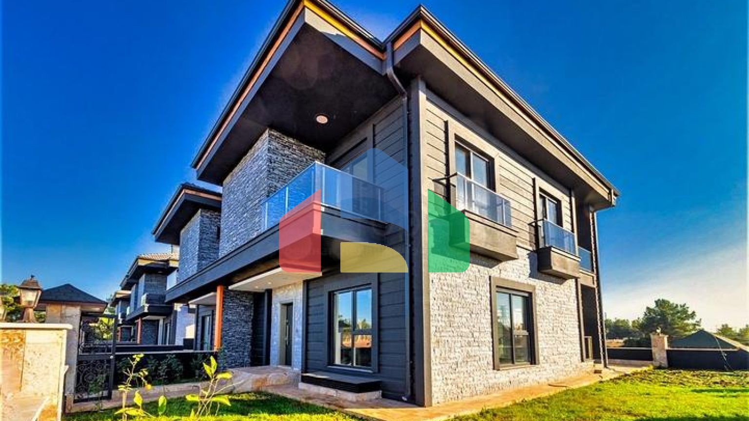 Вілли планування 4 + 1 в районі Дошемеалти - Анталія