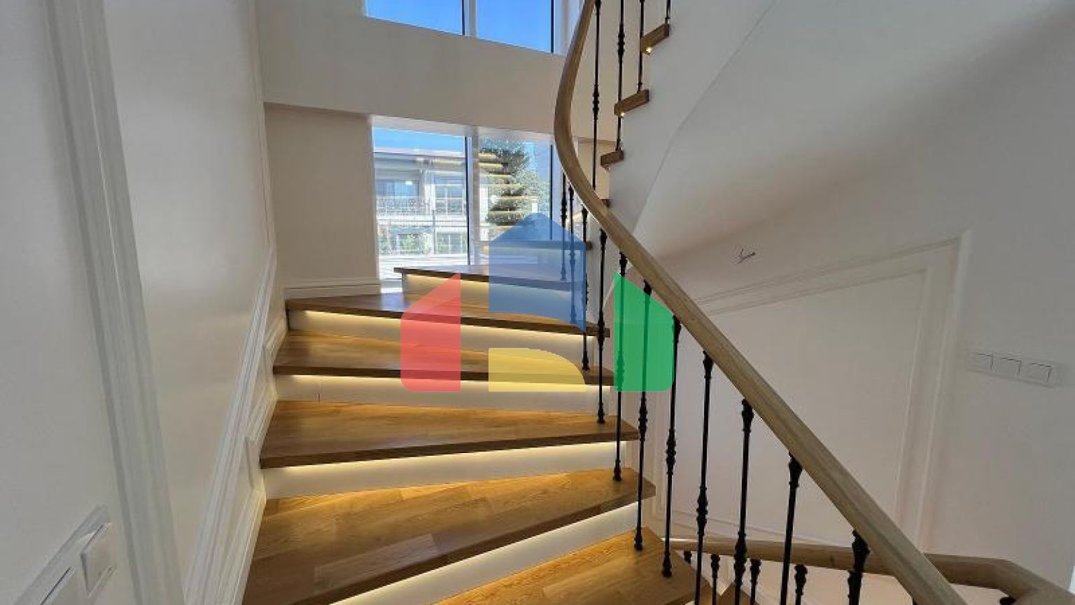 Вилла 7+2 в Стамбуле