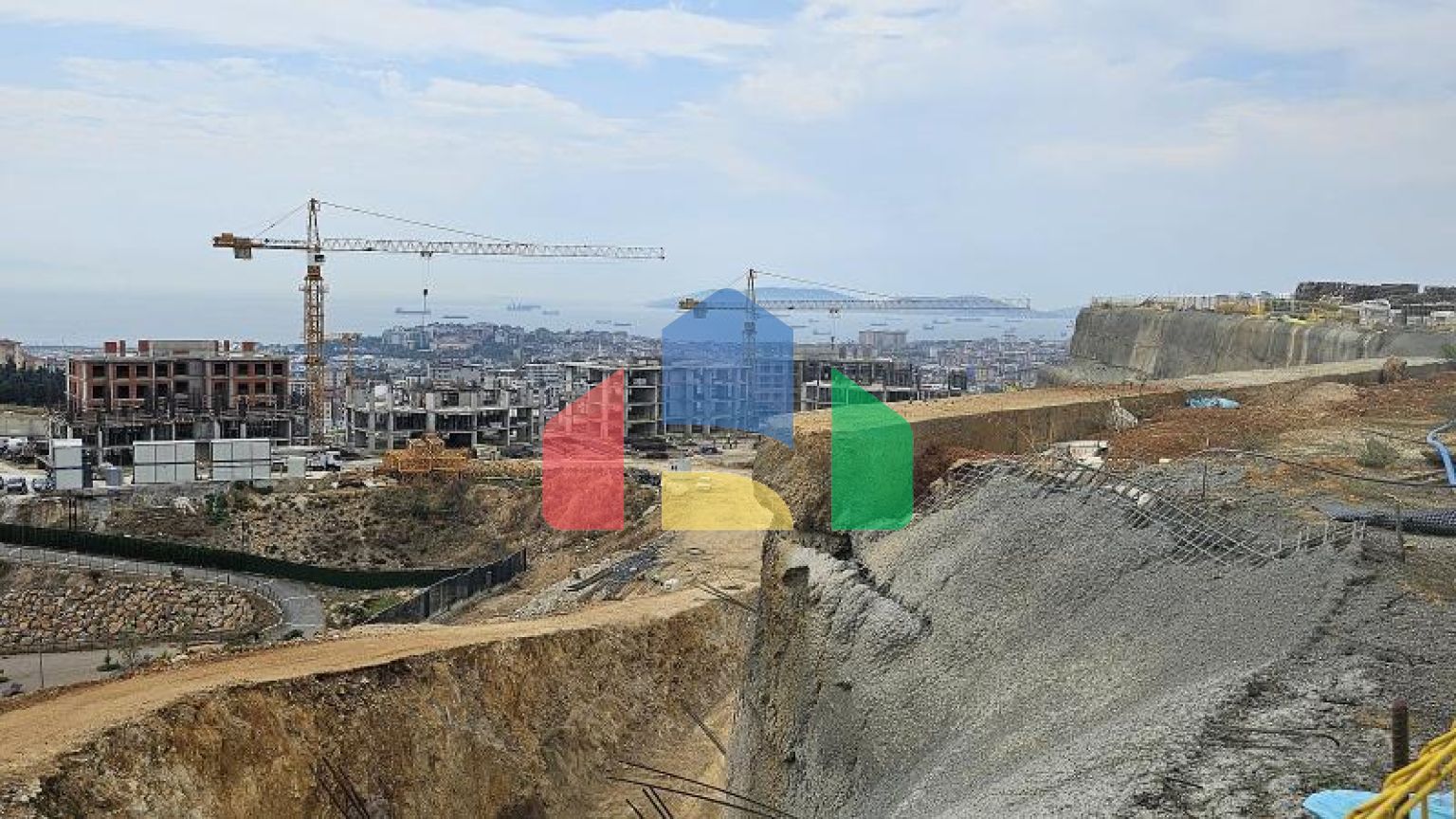 Квартира 3+1 с видом на море в Стамбуле