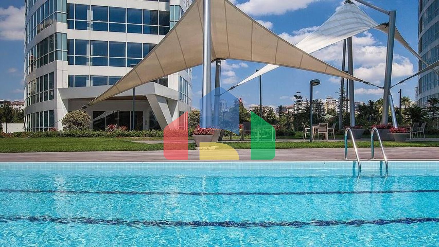 Апартаменти класу люкс на проспекті Багдад