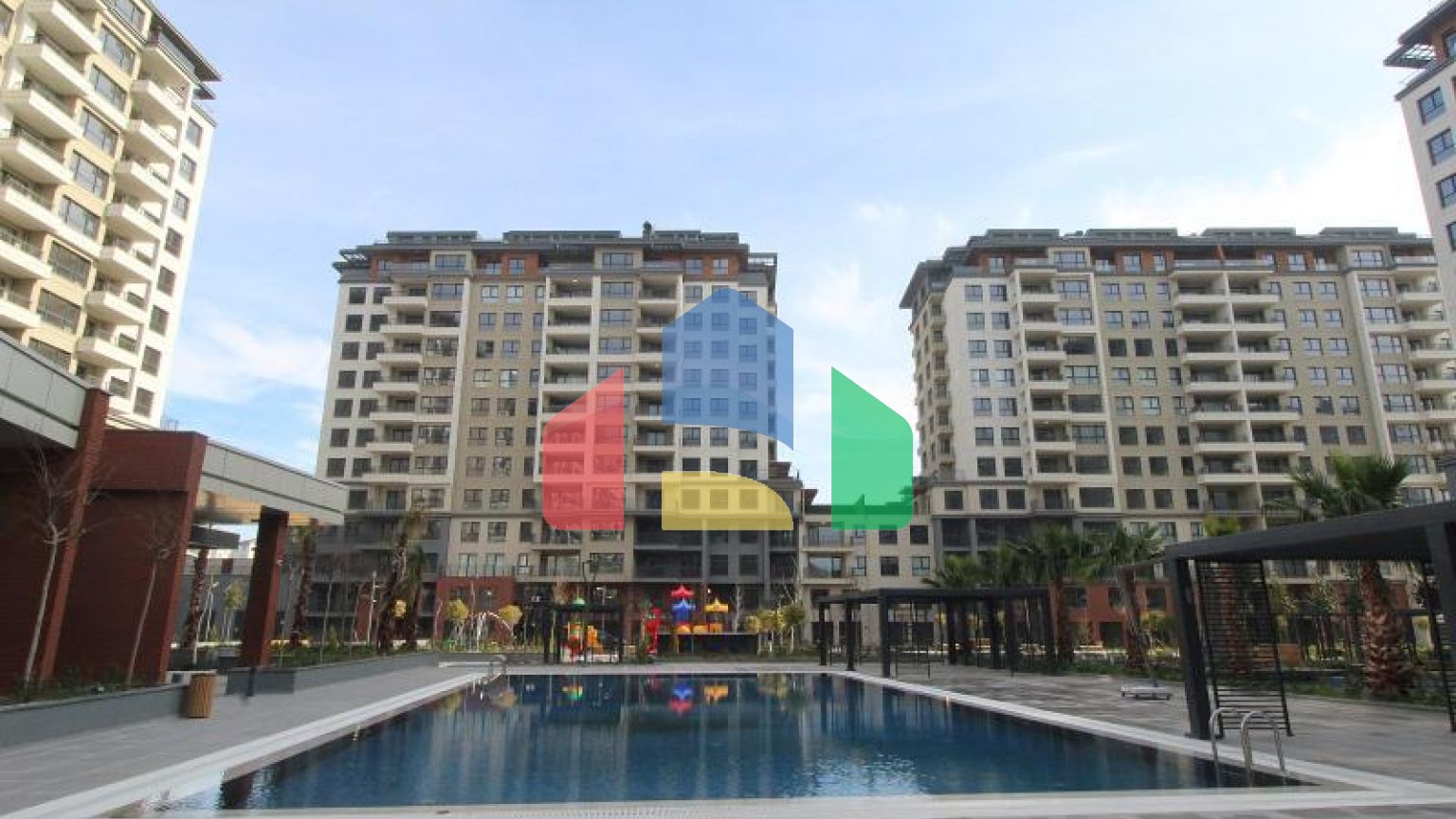 Дюплекс 4 + 1 в Стамбулі