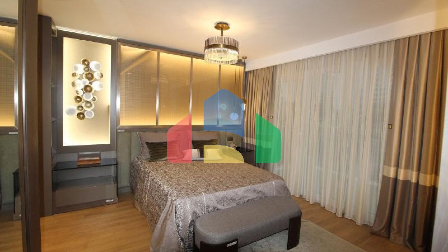 Дюплекс 4 + 1 в Стамбулі