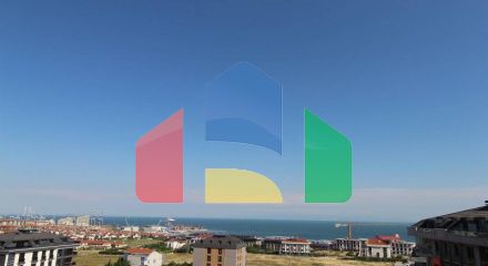 Дюплекс 3+2 с видом на море в Стамбуле