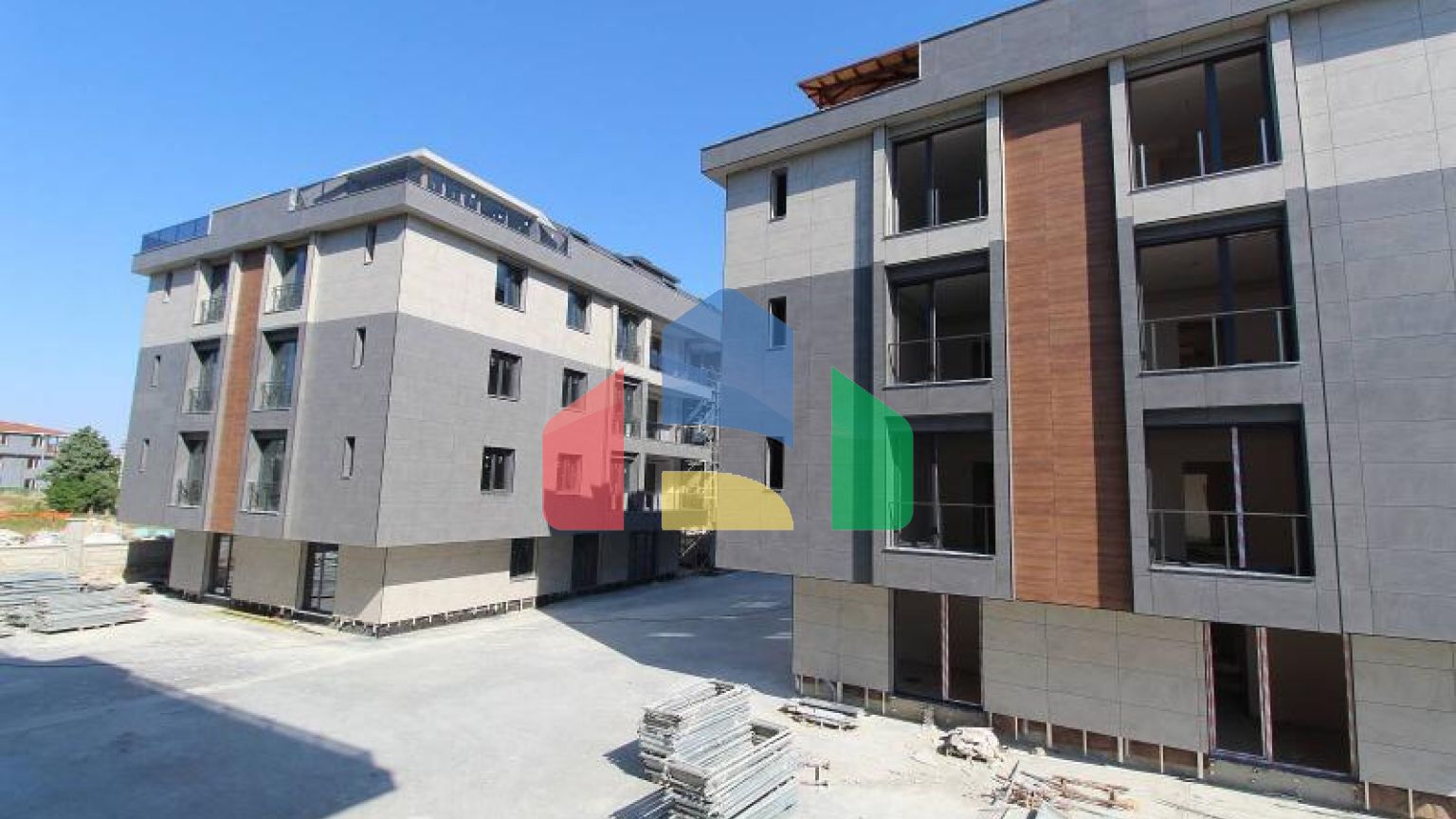 Дюплекс 3+2 с видом на море в Стамбуле