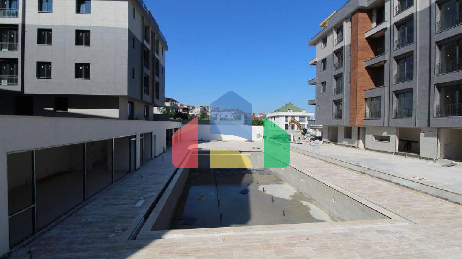 Дюплекс 3+2 с видом на море в Стамбуле