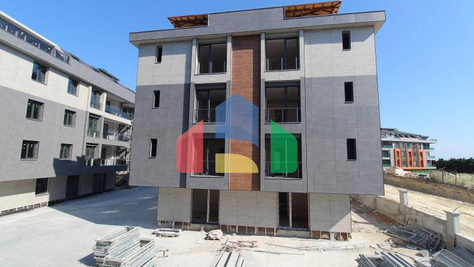 Дюплекс 3+2 с видом на море в Стамбуле