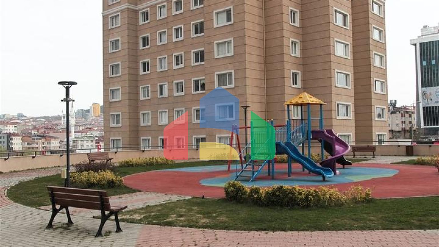 Продаётся квартира в финансовом центре Аташехир 2+1