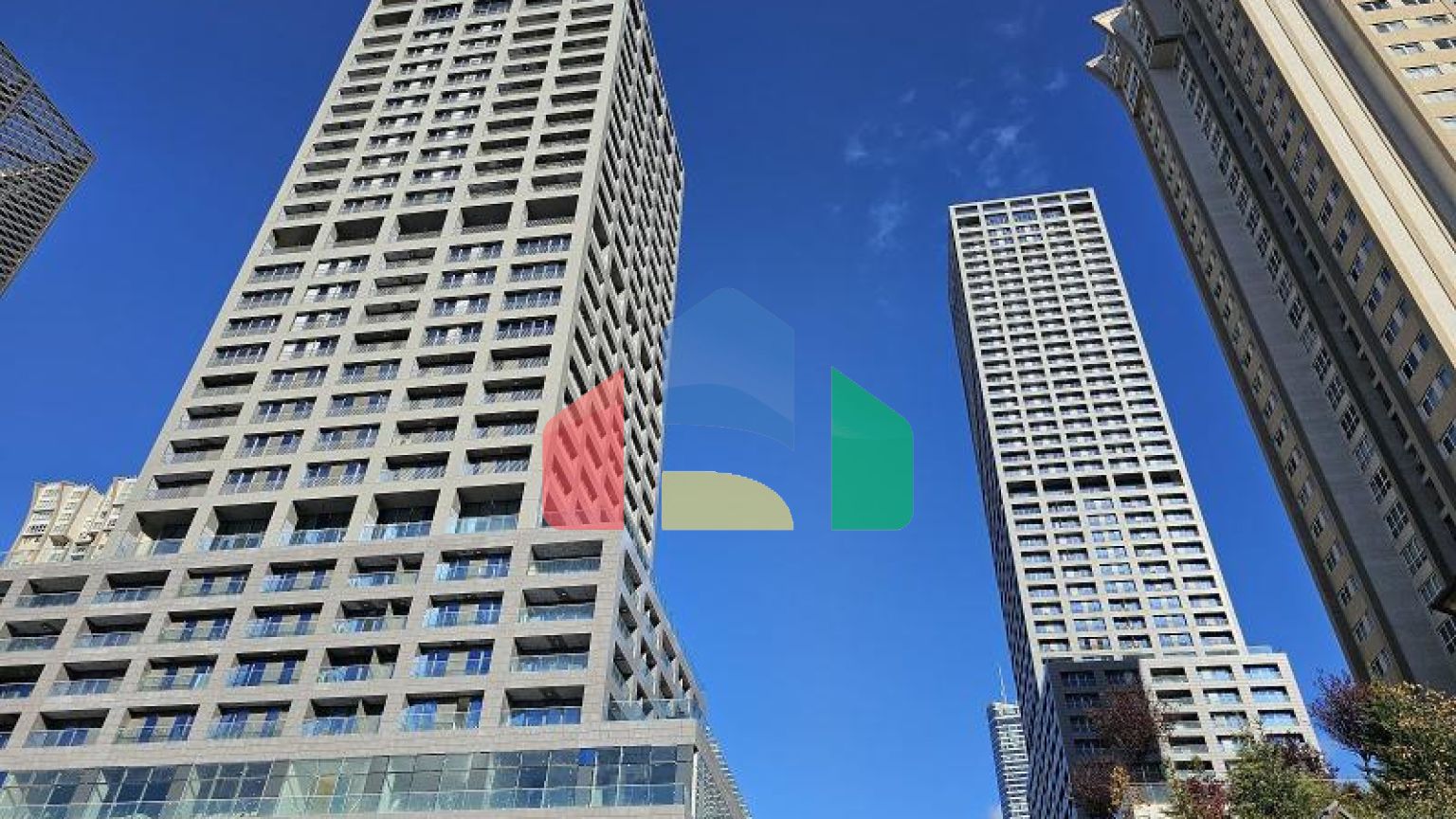 Квартира 1+1 с видом на море в Стамбуле