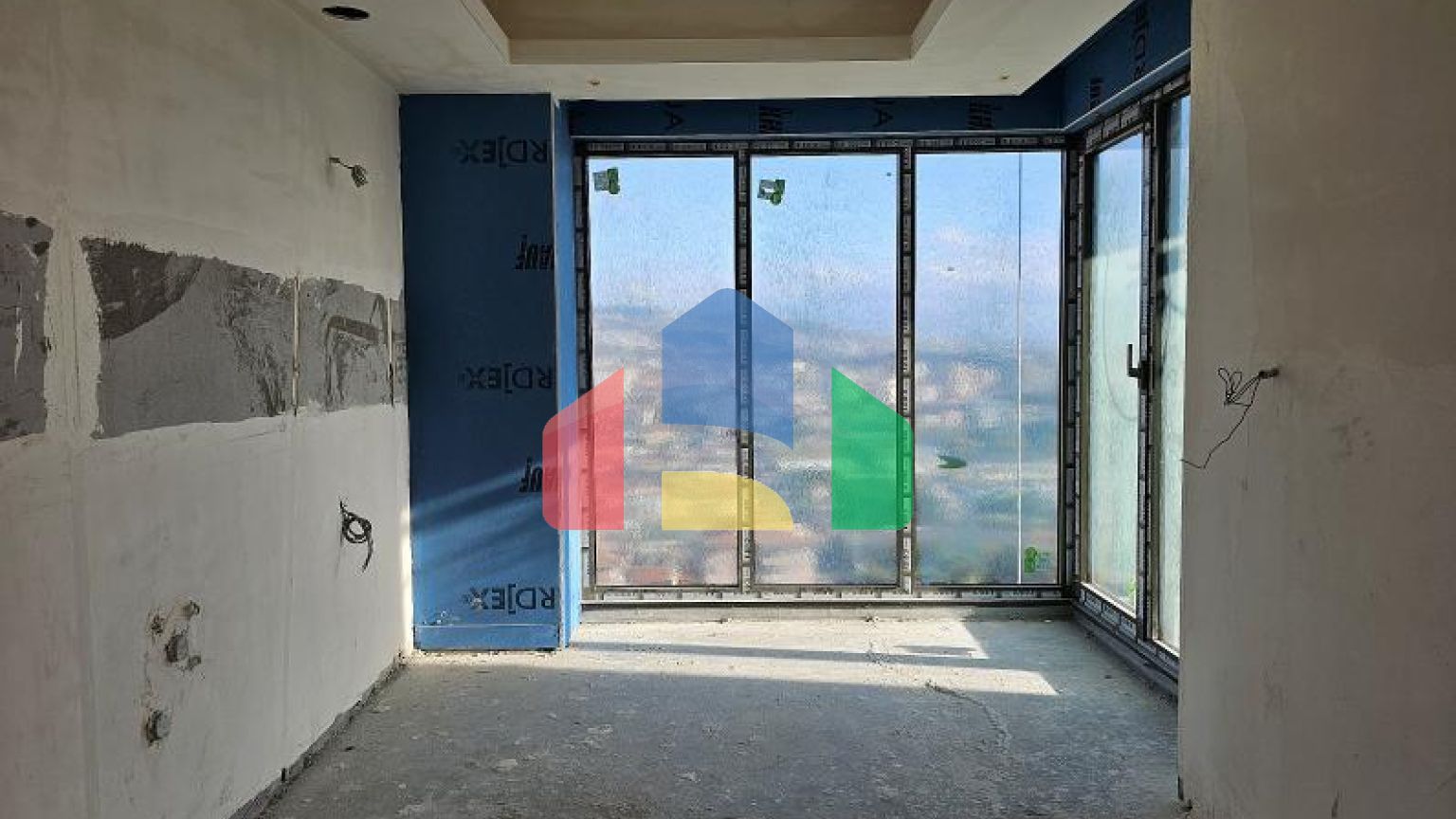 Квартира 3+1 с видом на море в Стамбуле