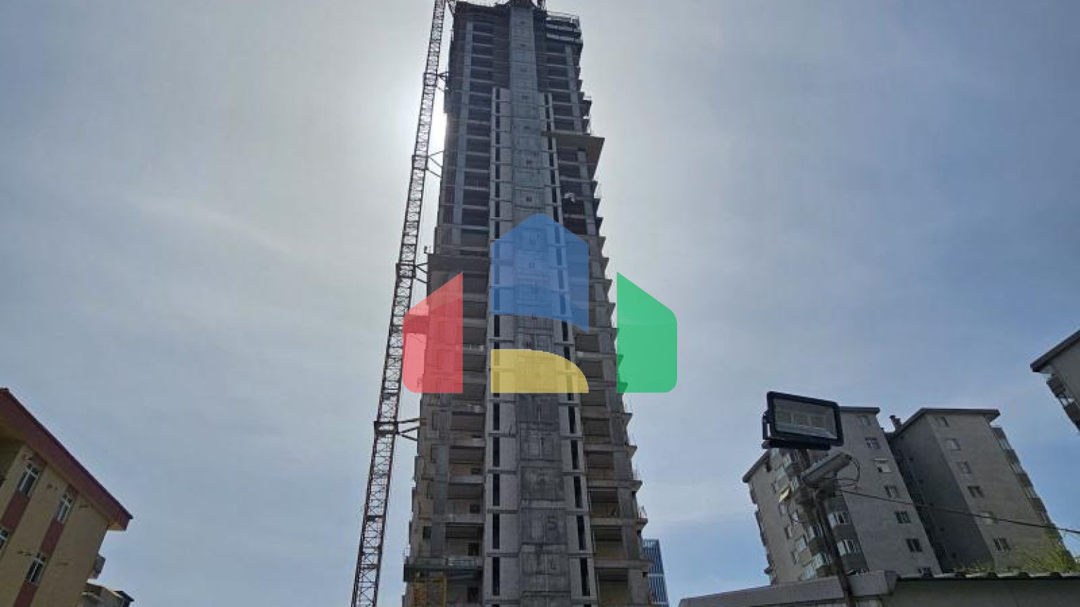 Квартира 4+1 с видом на море в Стамбуле