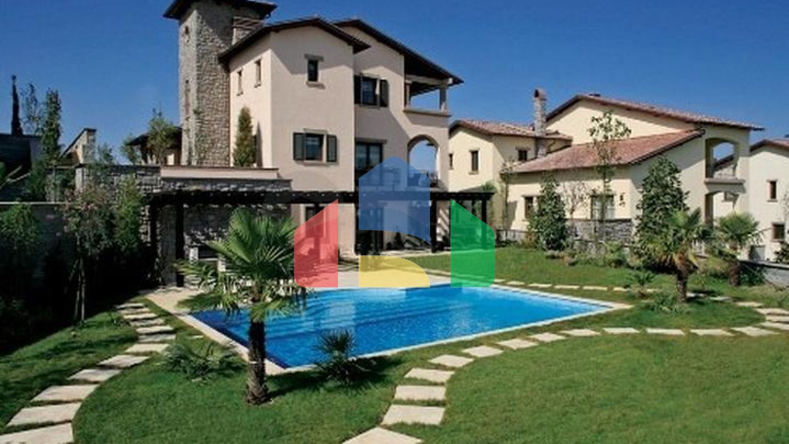 Виллы  с видом на море и озеро