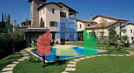 Виллы  с видом на море и озеро