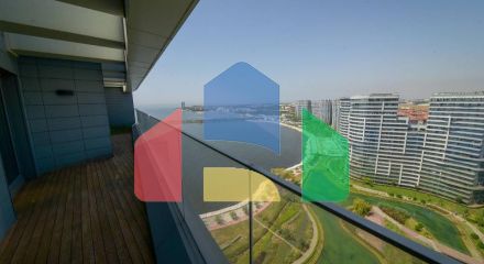 Квартира 2+1 с видом на море в Стамбуле