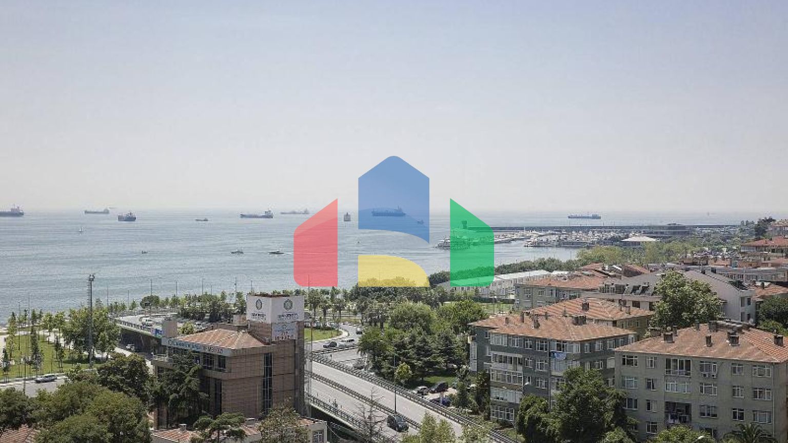 Квартира 1+1 с видом на море в Стамбуле