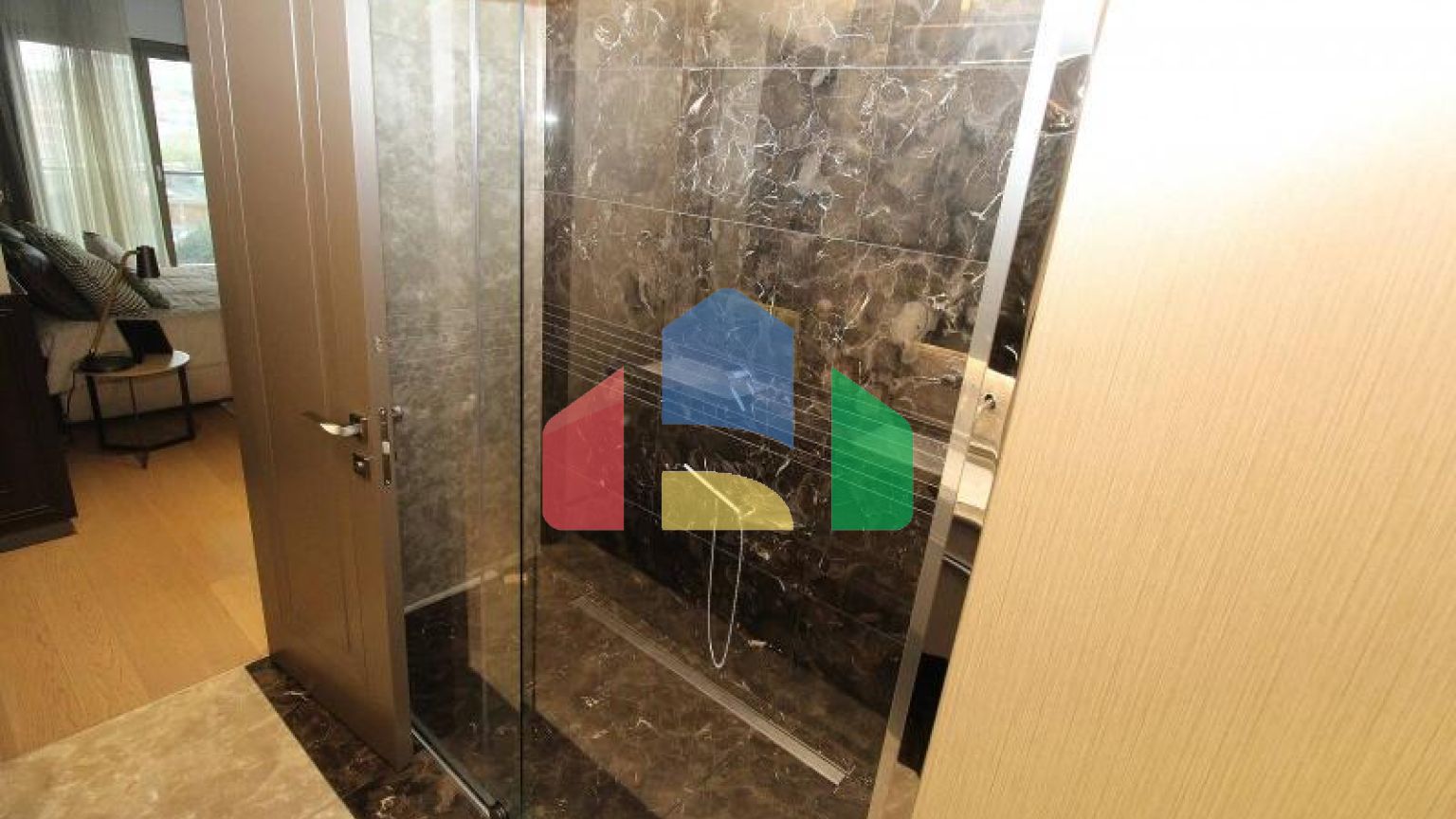 Дюплекс 5+2 с видом на море в Стамбуле