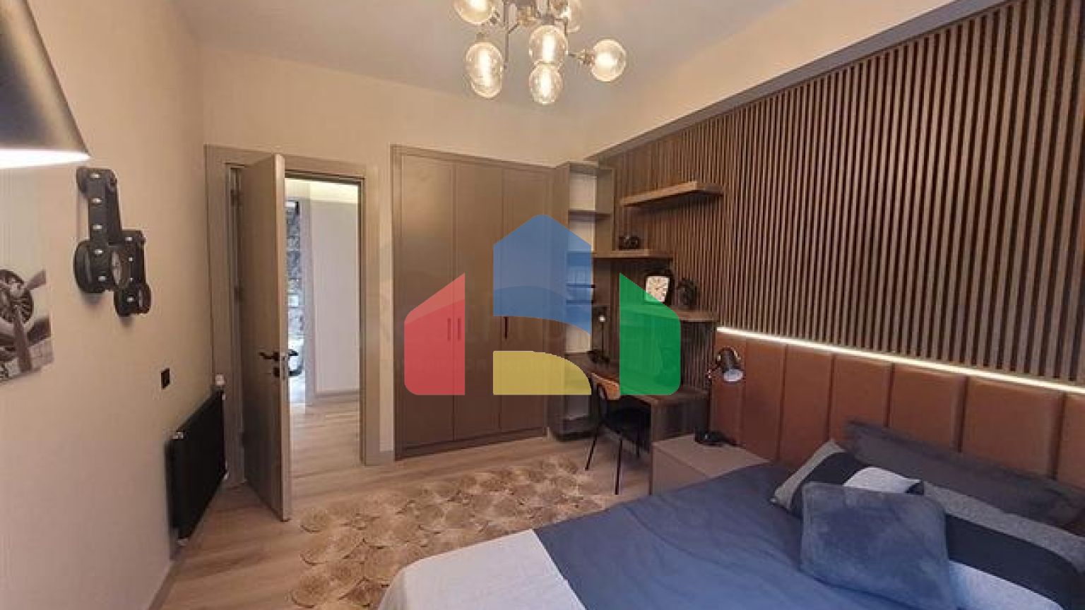 Просторные квартиры 5+1 в центральном районе Енишехир