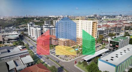 Проект розташований з розвиненим транспортним сполученням в межах історичних міських стін