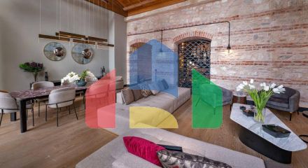 Квартира 4+1 с видом на море в Стамбуле