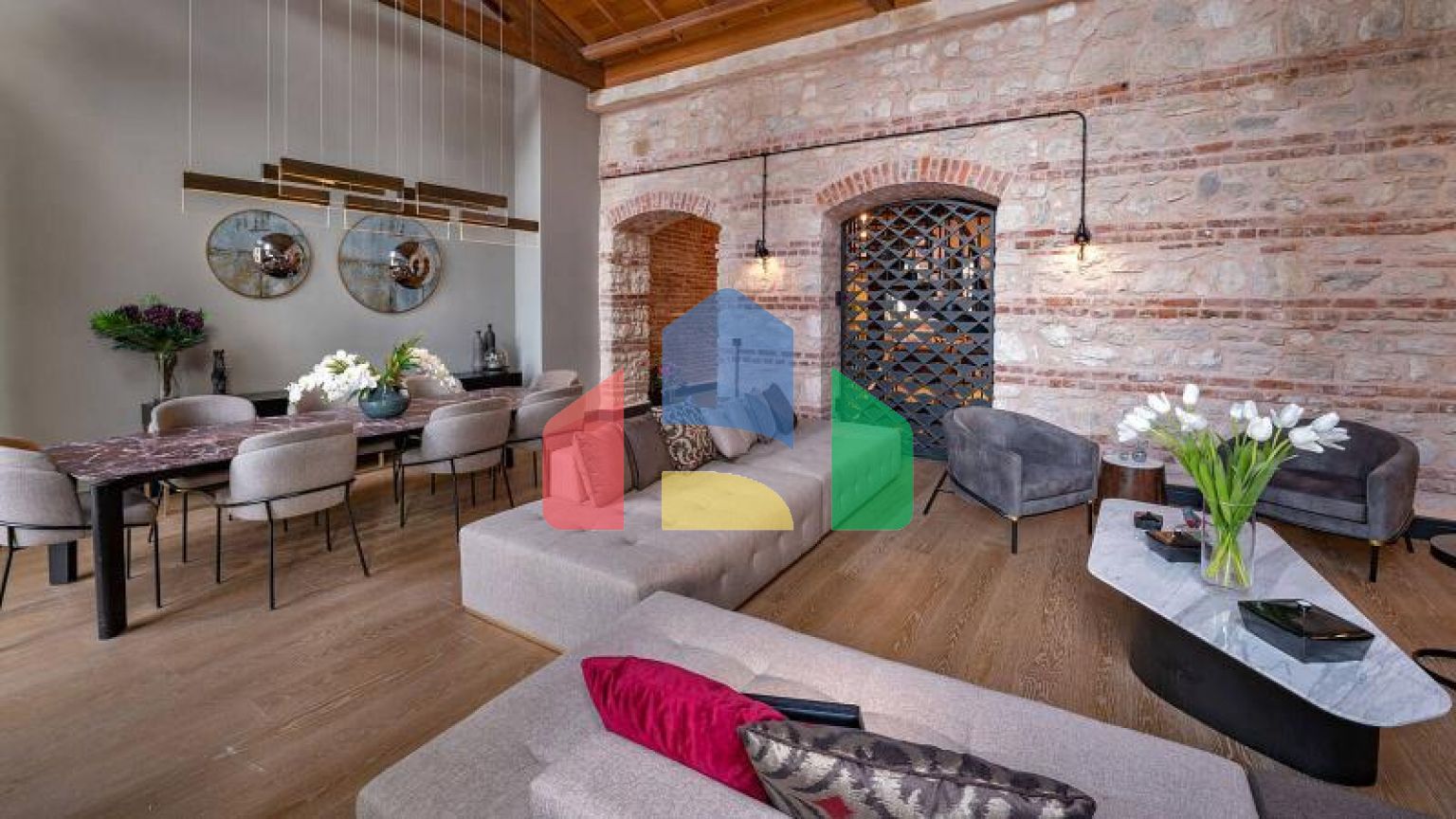 Квартира 5 + 1 з видом на море в Стамбулі