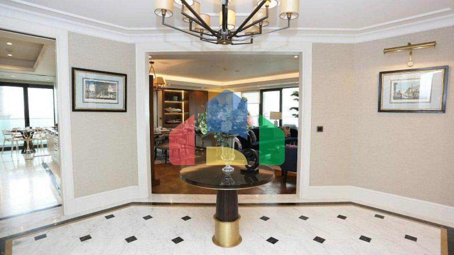 Квартира 5 + 1 з видом на море в Стамбулі