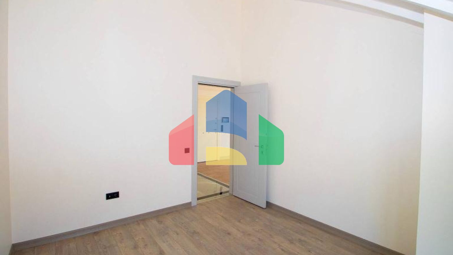 Квартира 4+1 с видом на море в Стамбуле