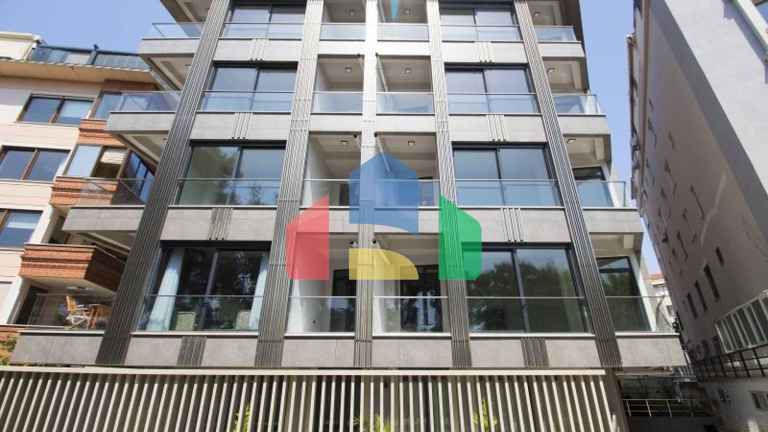 Квартира 3+1 с видом на море в Стамбуле