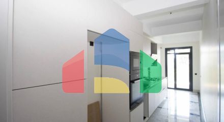 Квартира 3+1 с видом на море в Стамбуле