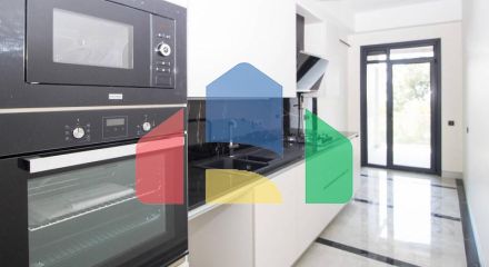 Квартира 3+1 с видом на море в Стамбуле