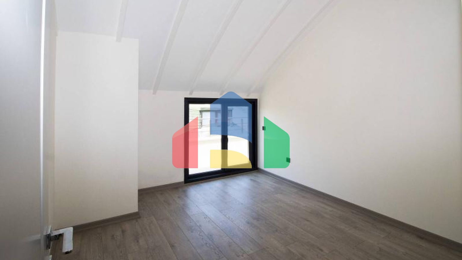 Квартира 3+1 с видом на море в Стамбуле