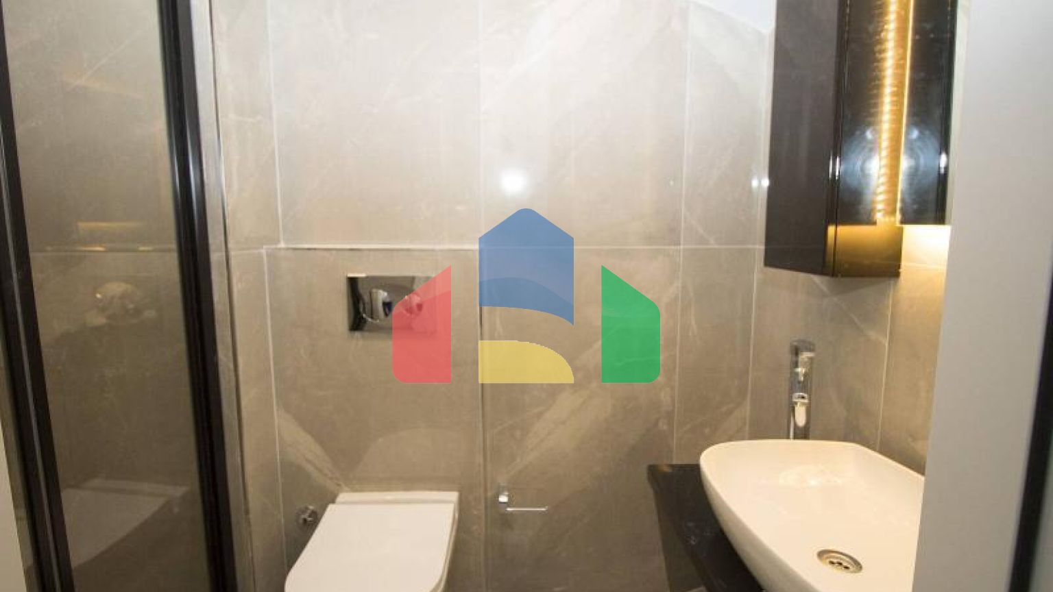 Квартира 3+1 с видом на море в Стамбуле