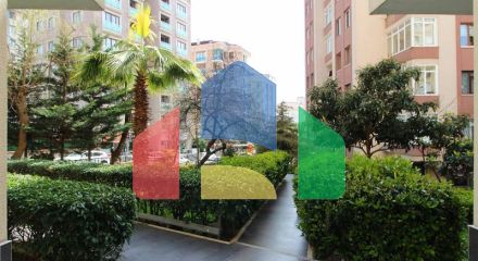 Пентхаус 5+1 с видом на море в Стамбуле