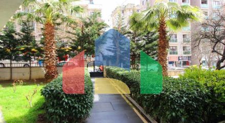 Пентхаус 5+1 с видом на море в Стамбуле